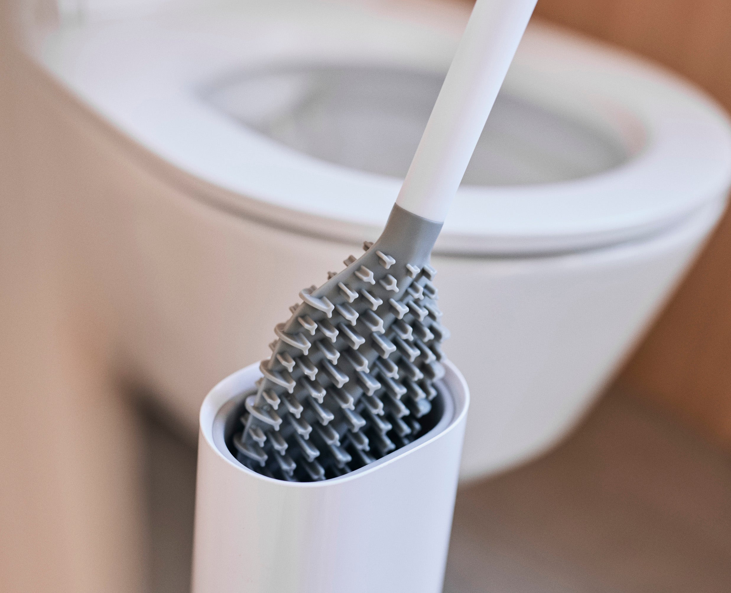 Flex TriBlade White Toilet Brush - Image 4