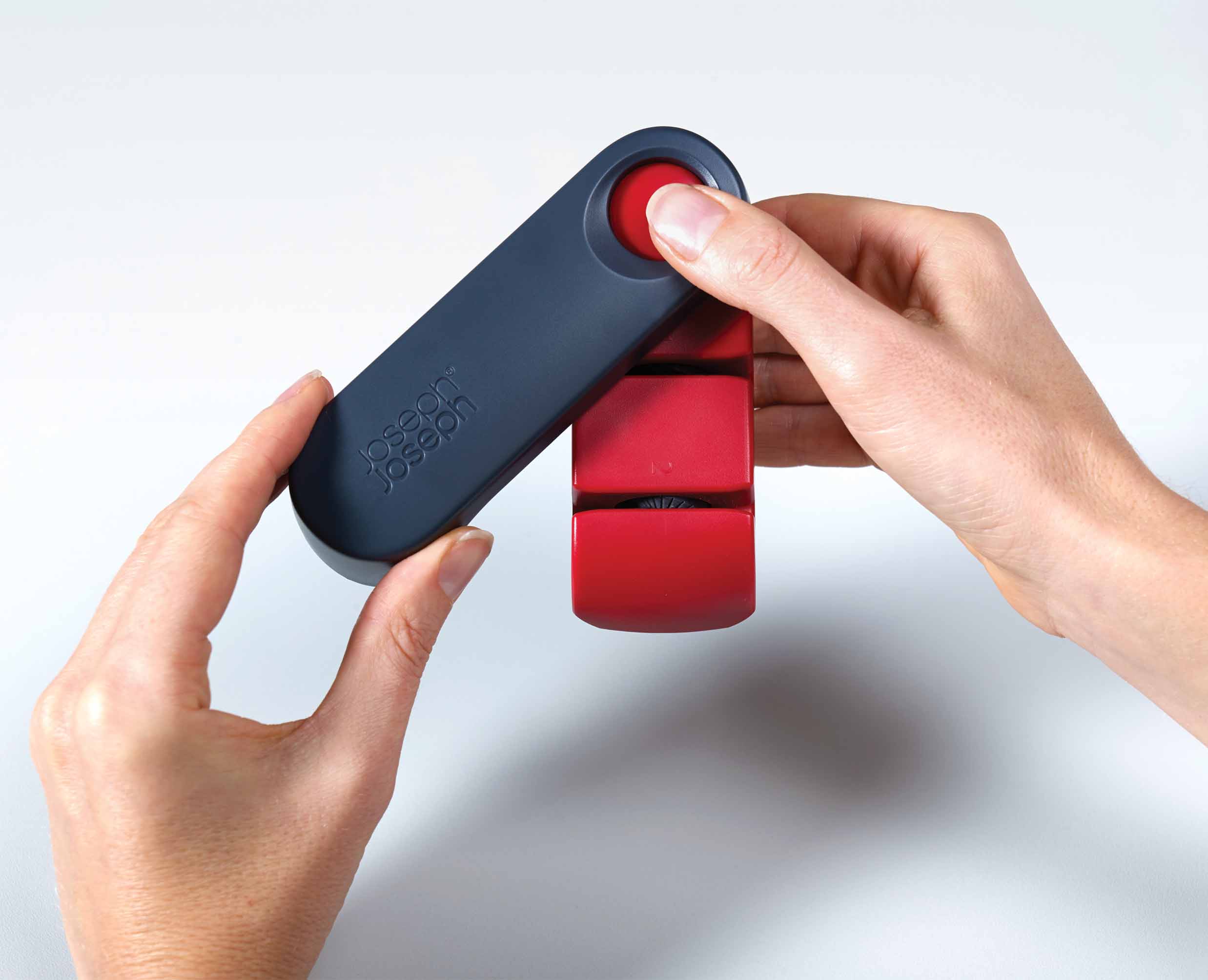 Rota Red Folding Knife Sharpener - Image 6