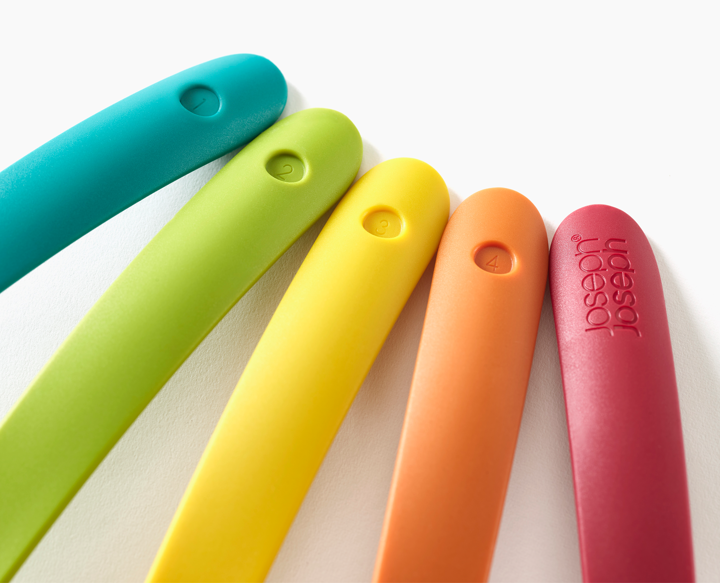 Nest Multicolor Utensils Plus Set - Image 5
