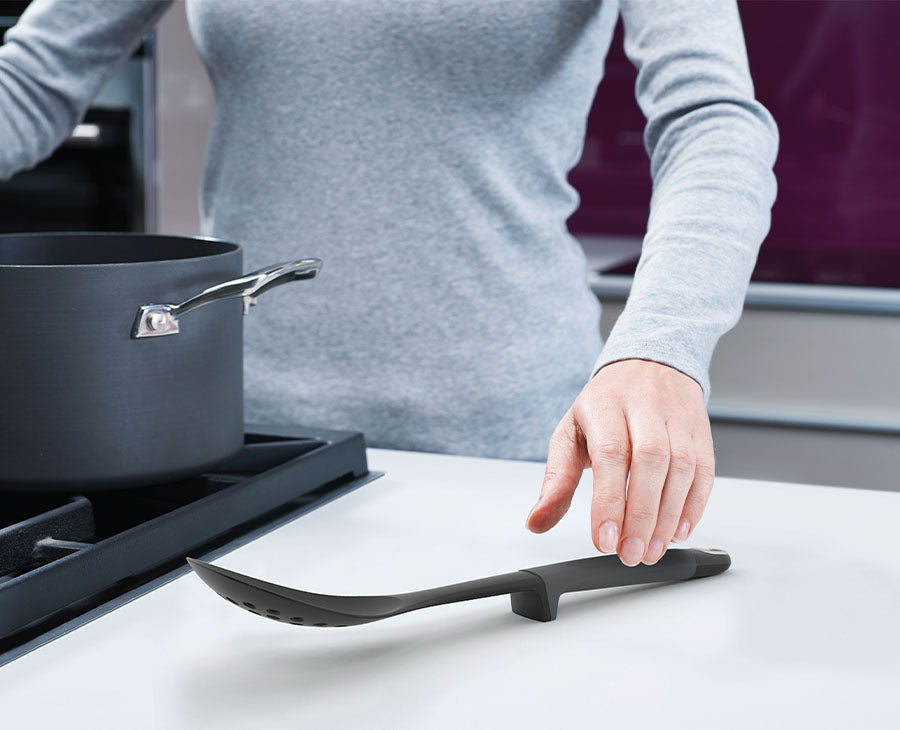 Elevate 6-piece Gray Utensils Carousel Set with Tongs - Image 2