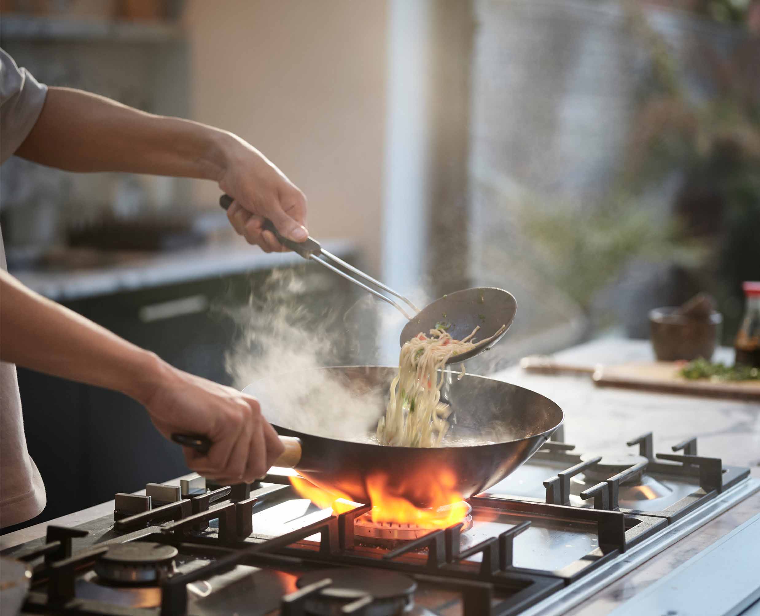 Nest Fusion 3-piece Black Wok Utensil Set - Image 4