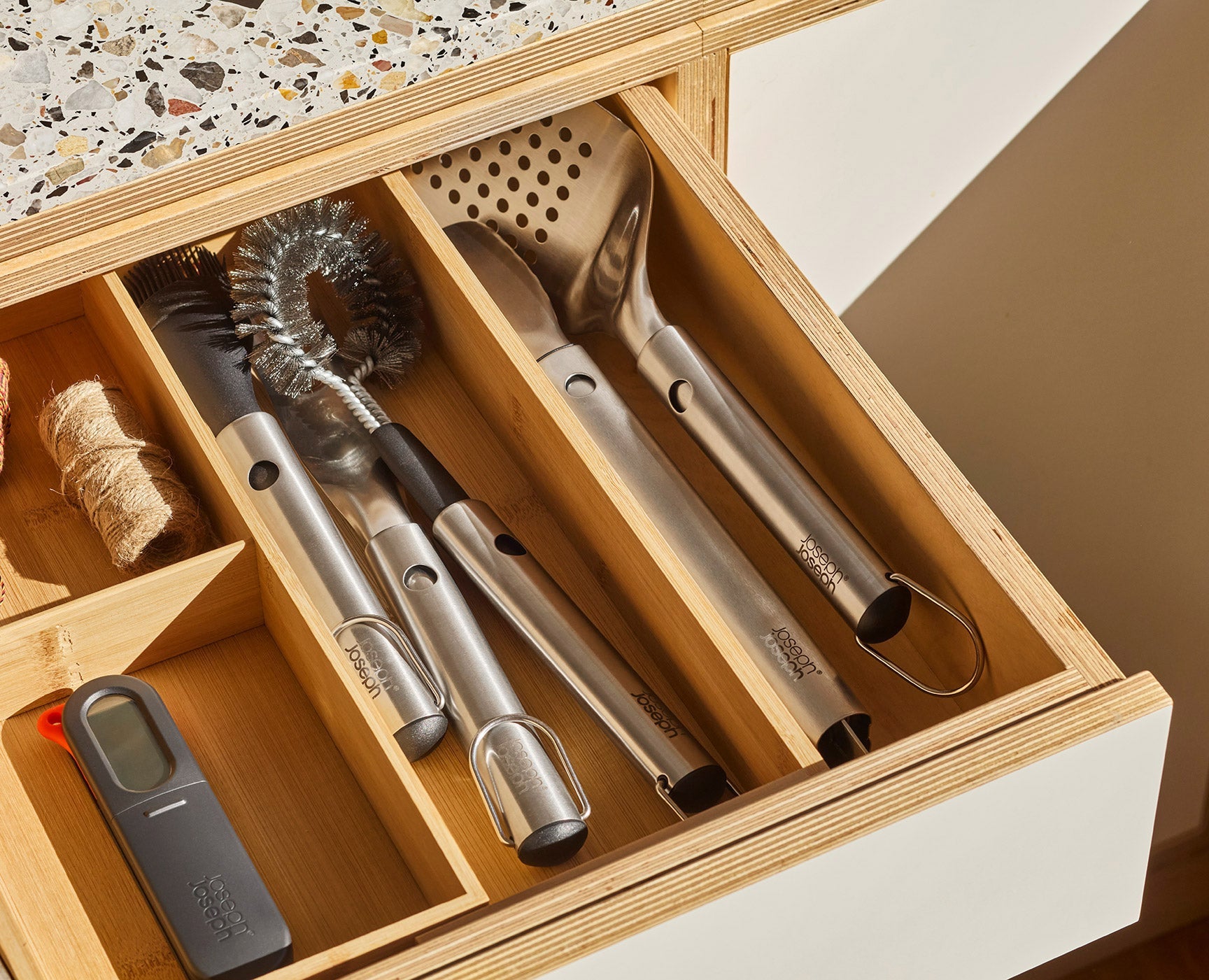 GrillOut 4-Piece Stainless-Steel BBQ Utensil Set with Storage Case - Image 2