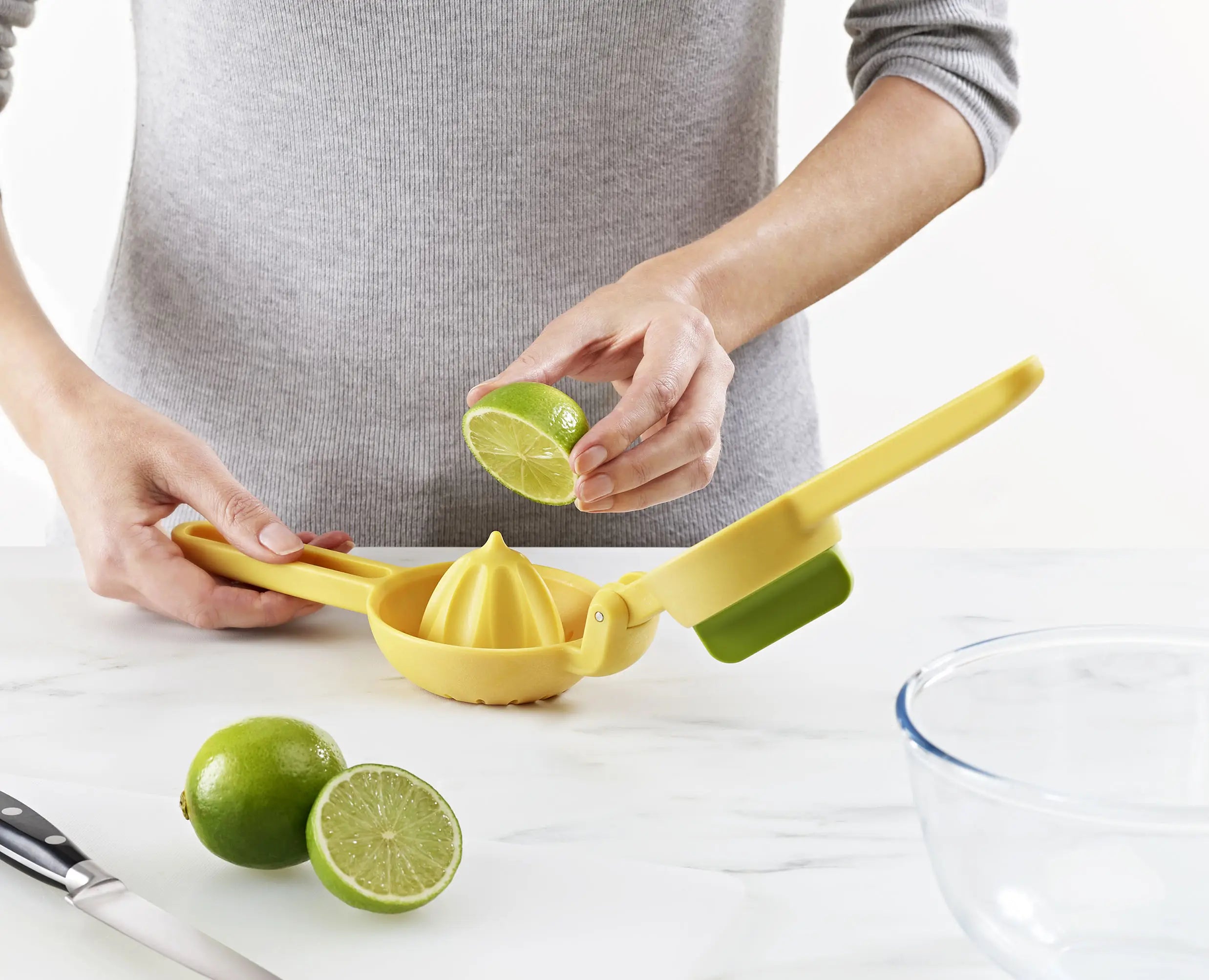 JuiceMax Dual-action Yellow Citrus Press - Image 4