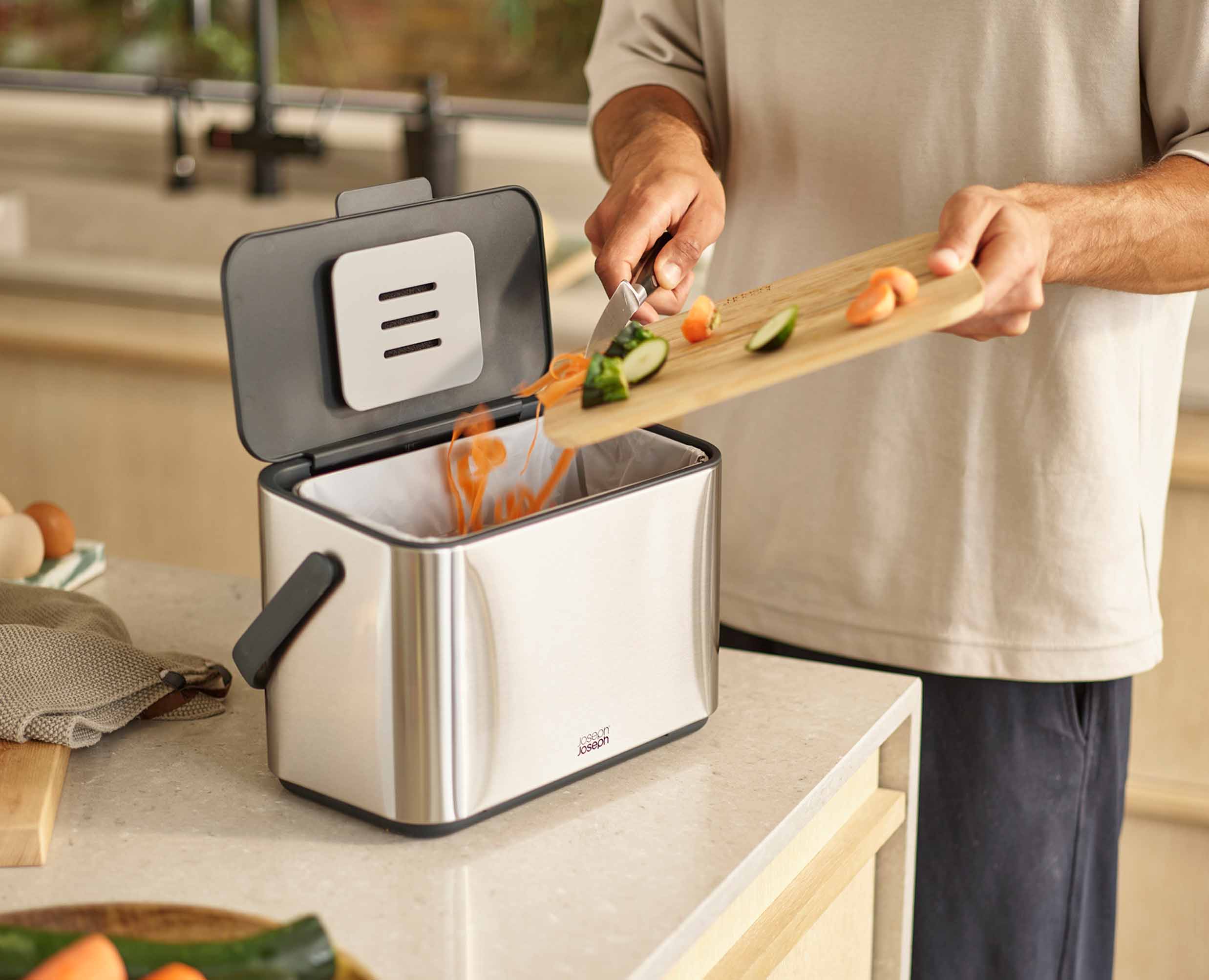Collect 4L Stainless-steel Food Waste Caddy - Image 3
