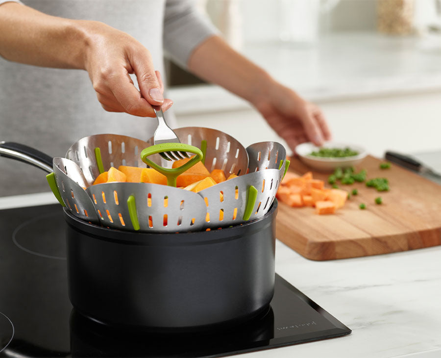 Bloom Stainless-steel Folding Steamer Basket - Image 2