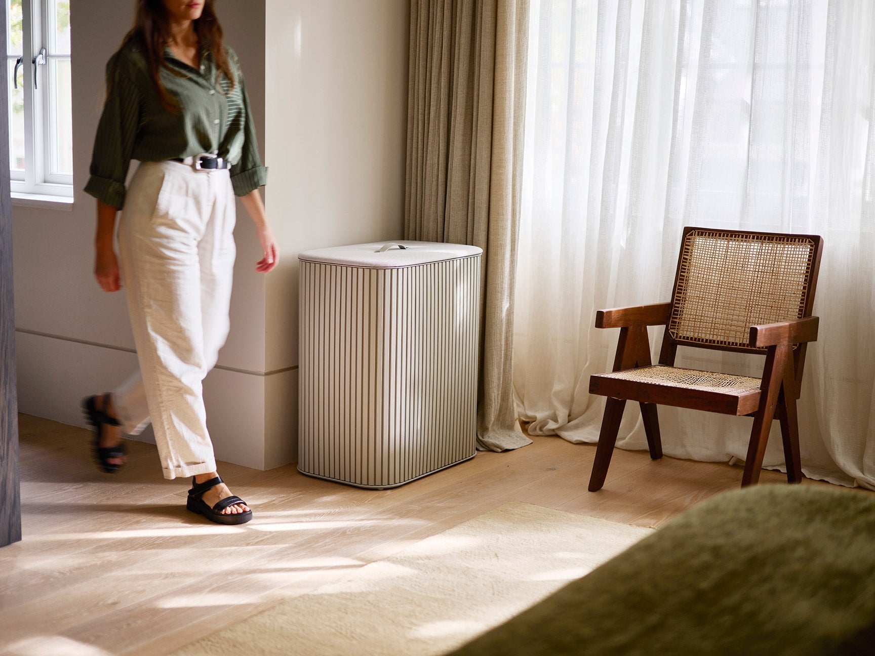 Tota Twin Luxe 90L Ecru Laundry Separation Basket - Image 3