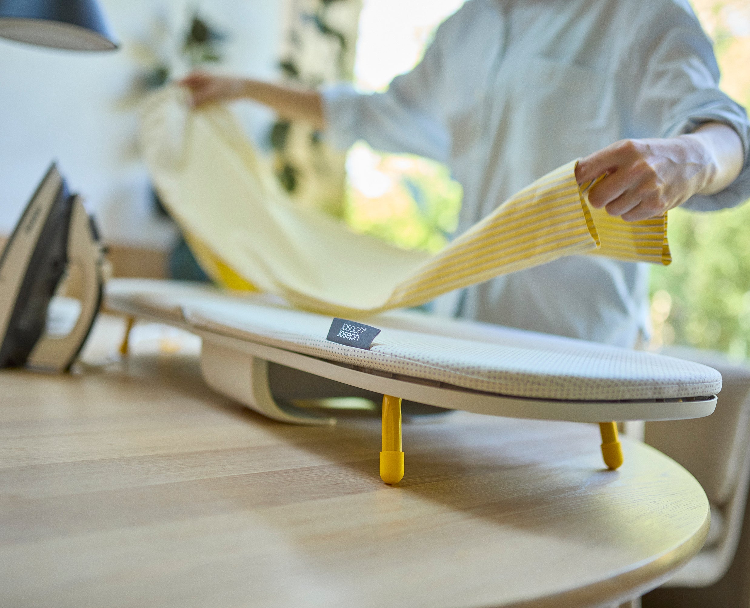 Pocket Max 43 Folding Ecru Ironing Board - Image 5