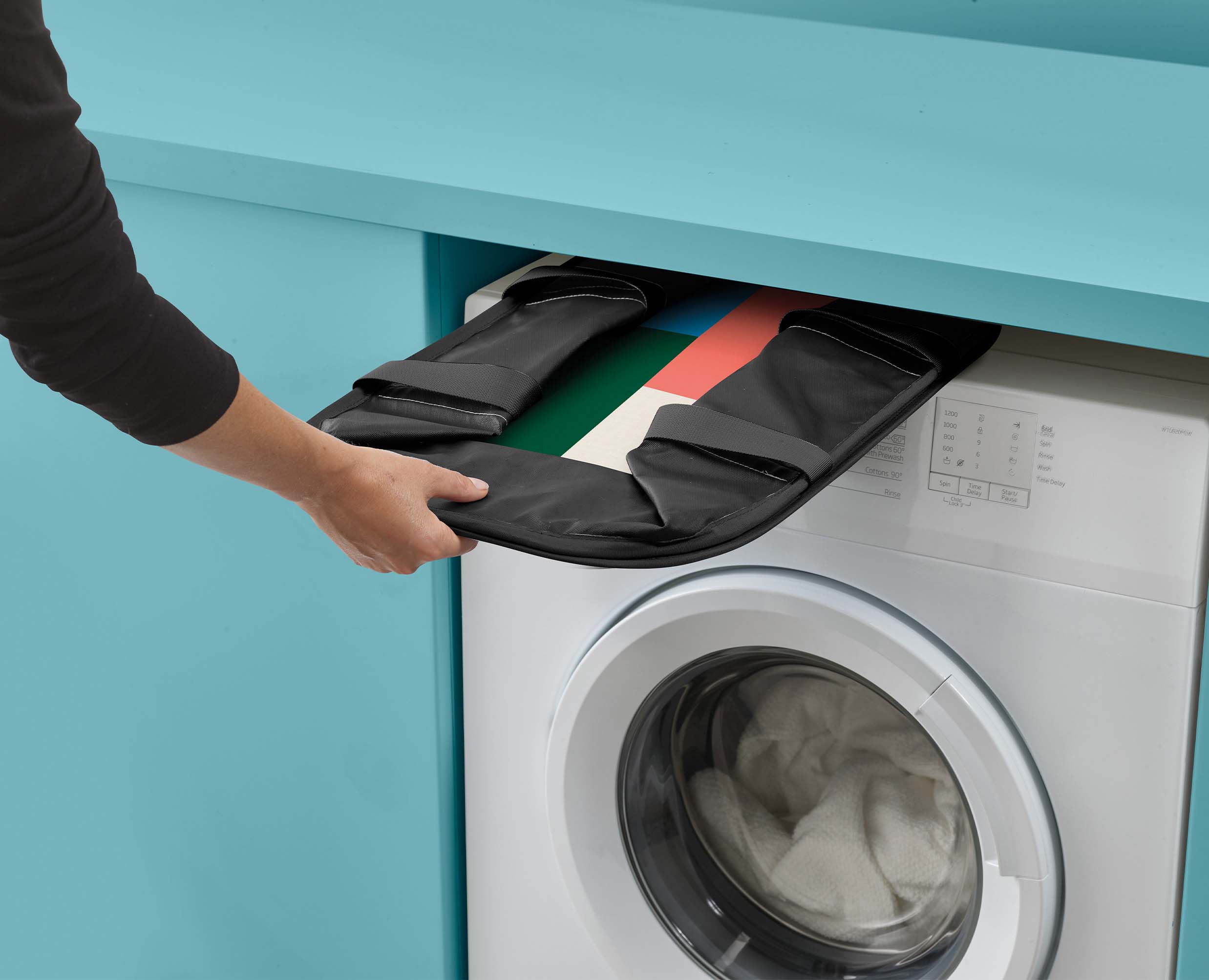Hold-All Collapsible 35L Laundry Basket x Jonathan Lawes - Image 6