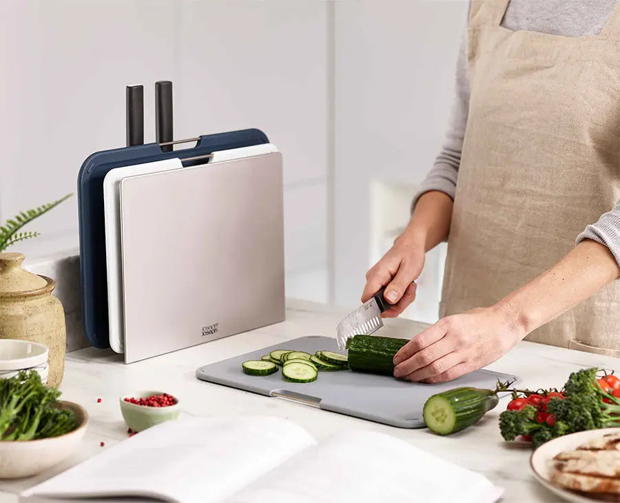 Nest Boards Plus 6-piece Knife & Gray Cutting Board Set - Image 2
