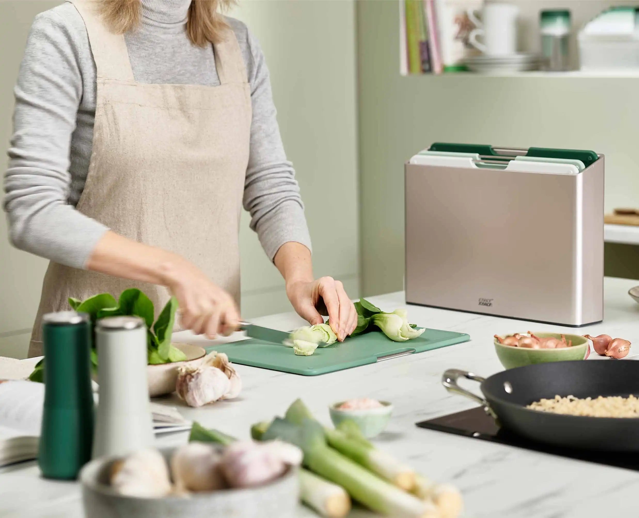 Folio 4-piece Green Cutting Board Set - Editions - Image 3