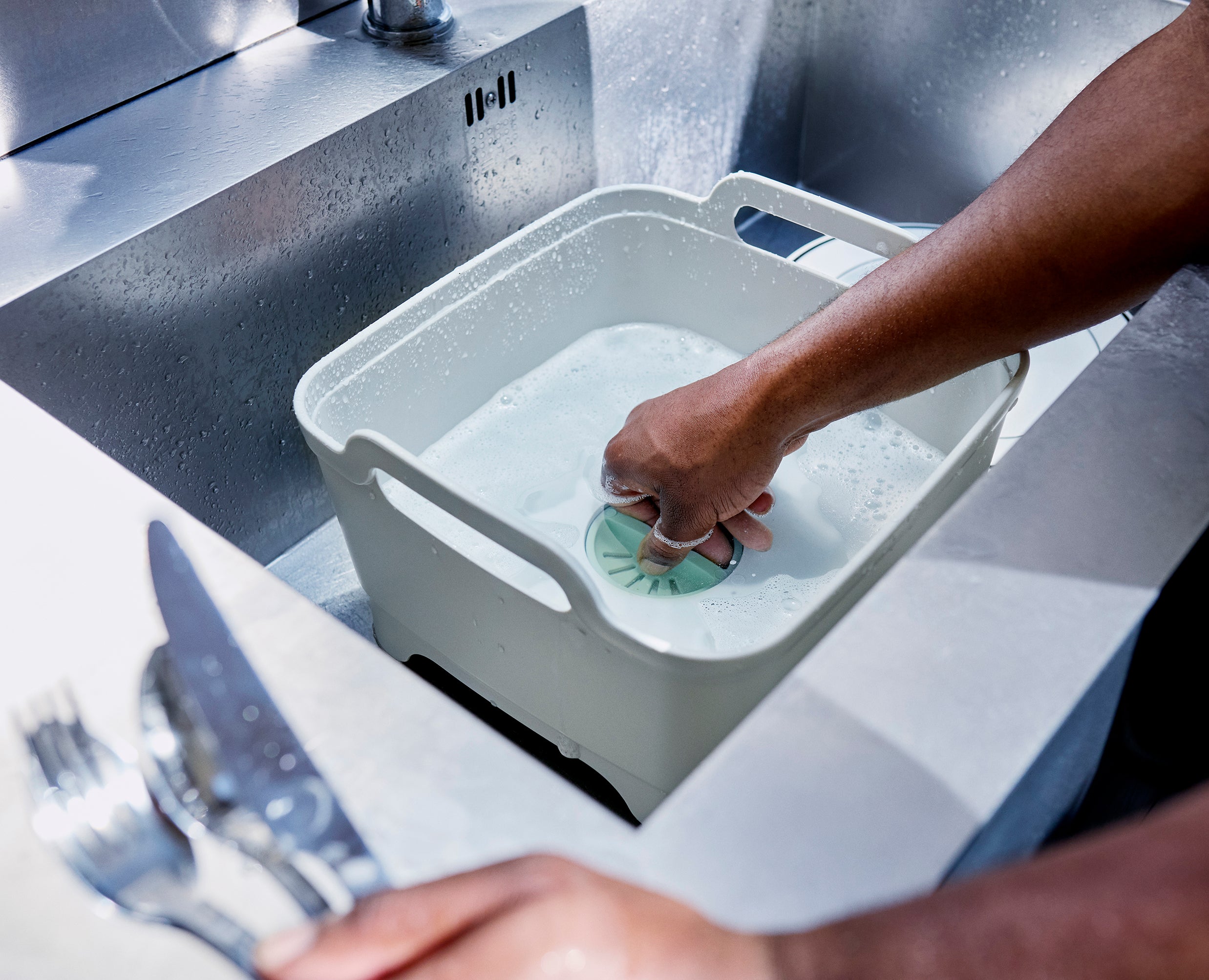 Wash&Drain Grey Washing-up Bowl - Image 5