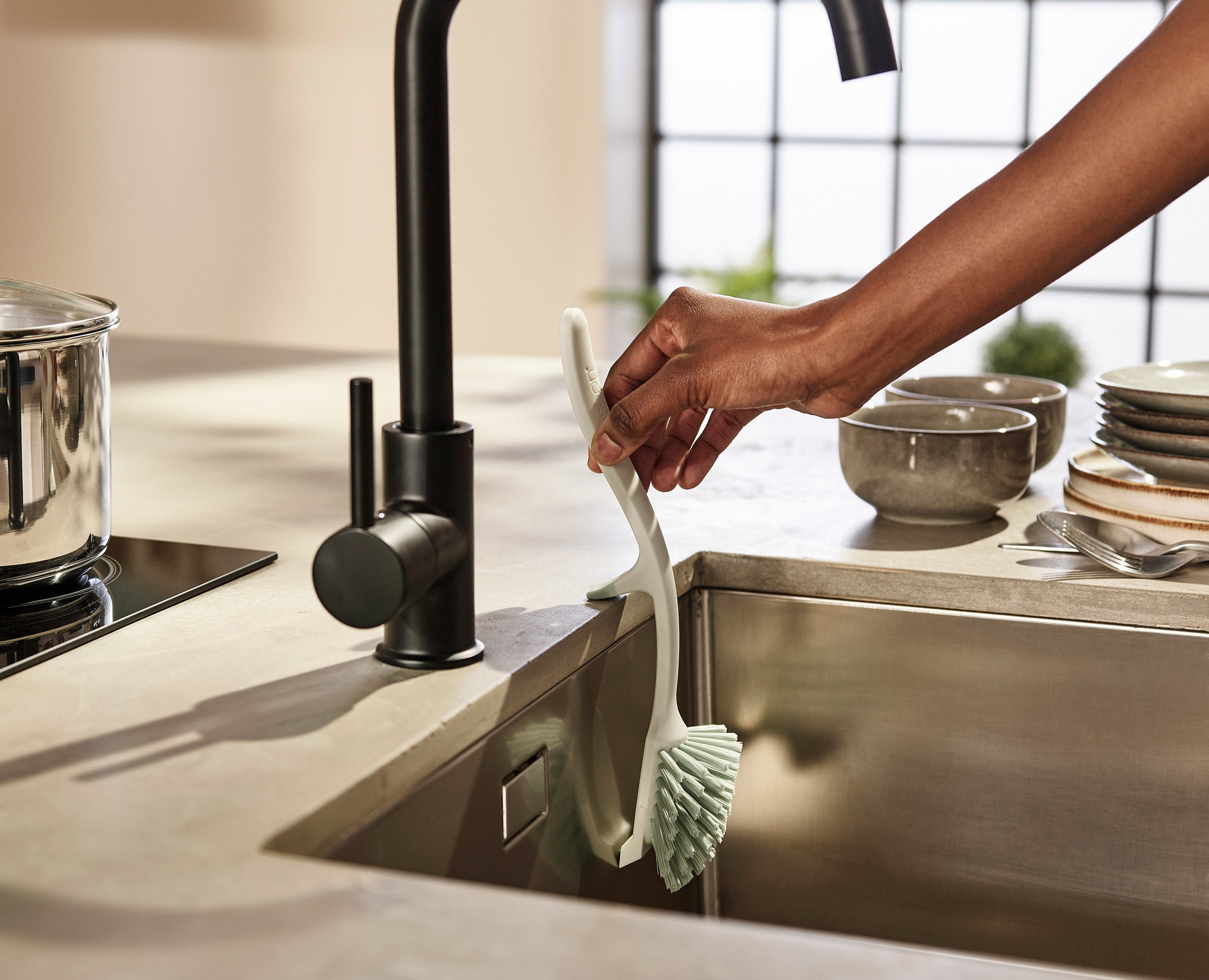 3-piece Stone Green Drainer. Washing-up Bowl & Brush Set - Image 6