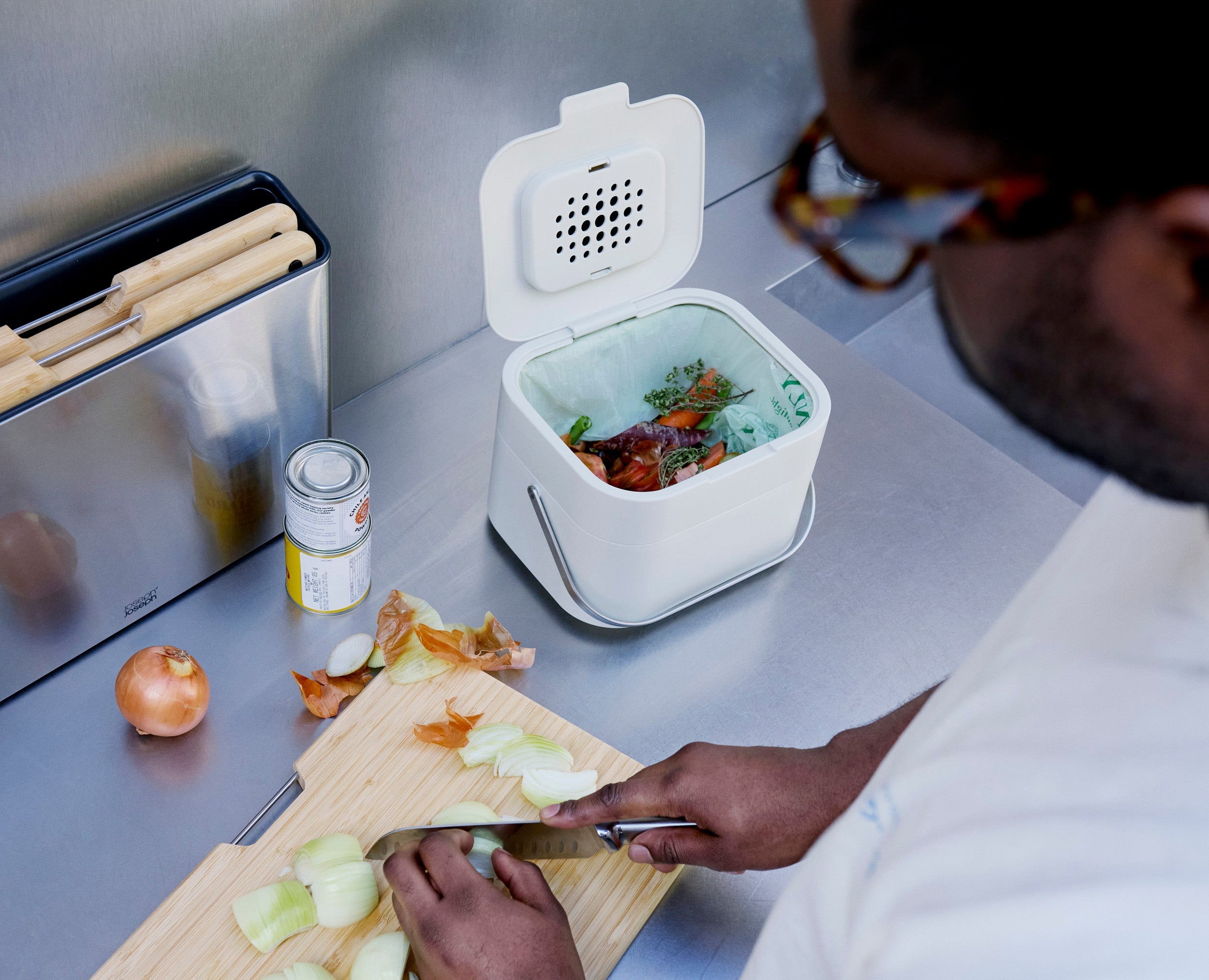 Stack 4L Stone Food Waste Caddy - Image 4
