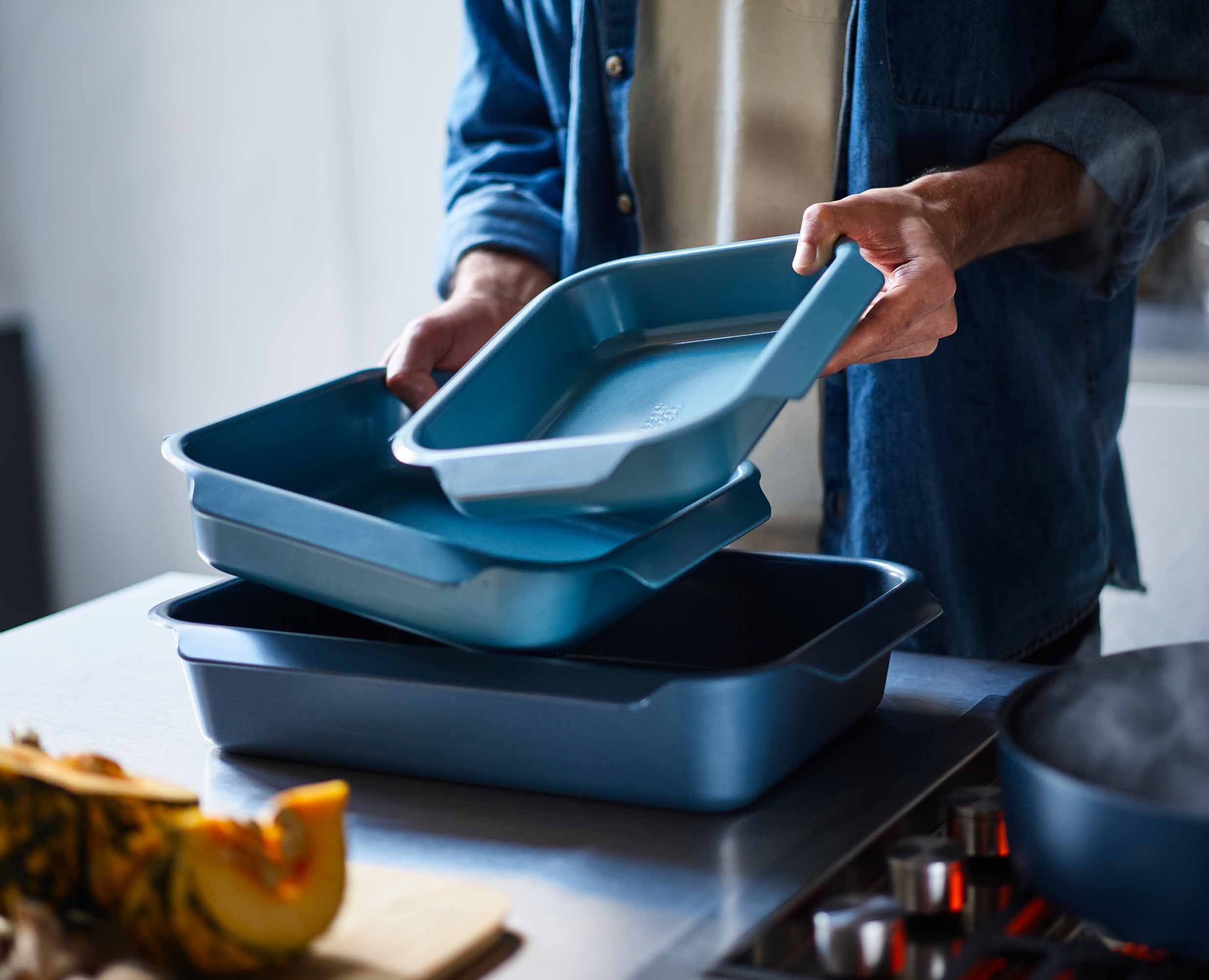 Nest Oven Non-stick Medium Blue Roasting Pan - Image 4