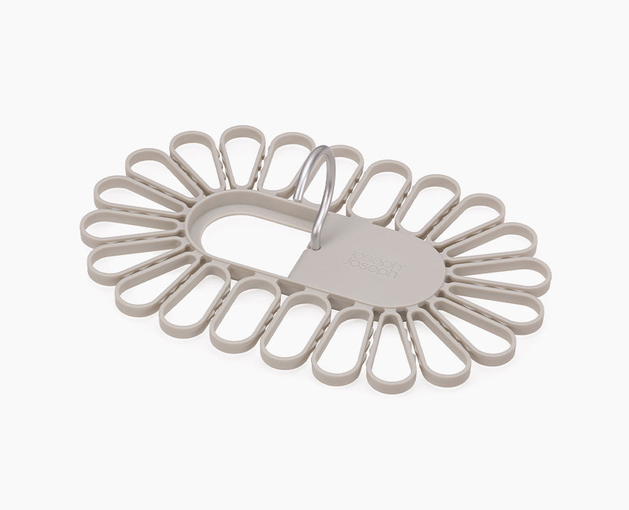 Petal 22-piece Quick-grip Ecru Drying Hanger