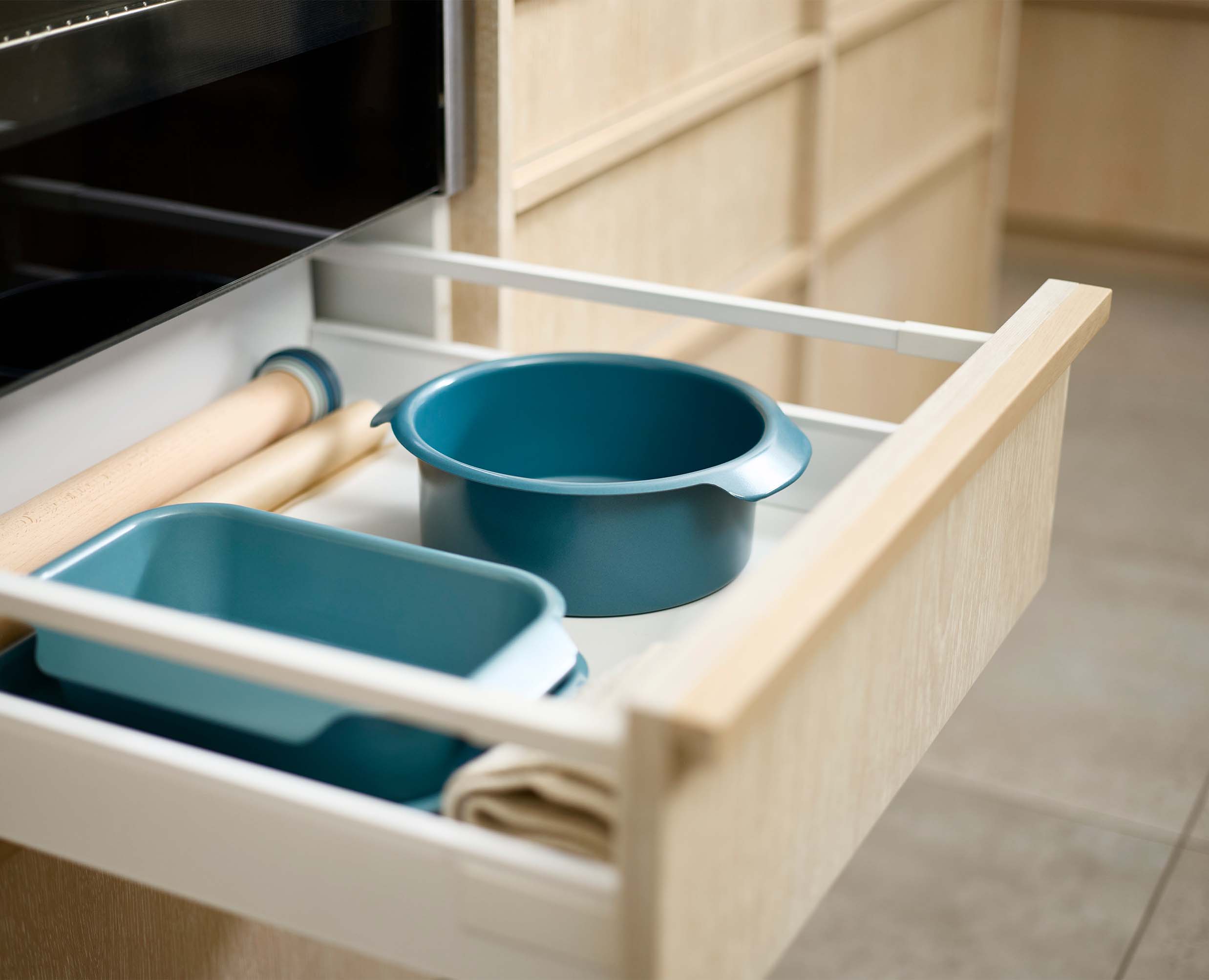 Nest Bake Non-Stick 8 Blue Round Cake Pan - Image 3