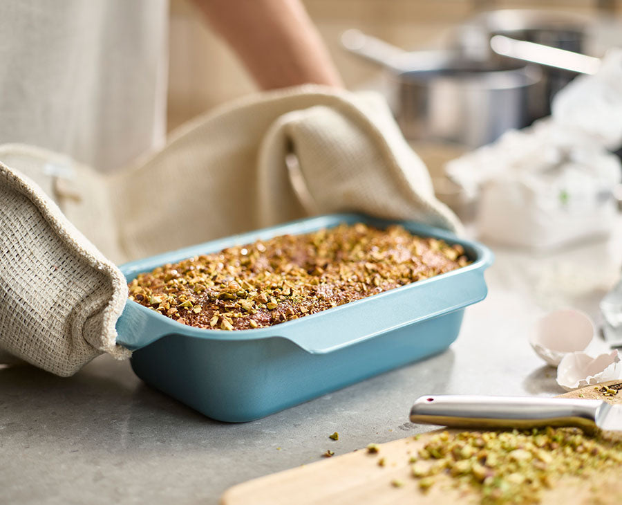 Nest Bake Non-Stick Blue 2lb Loaf Pan - Image 2