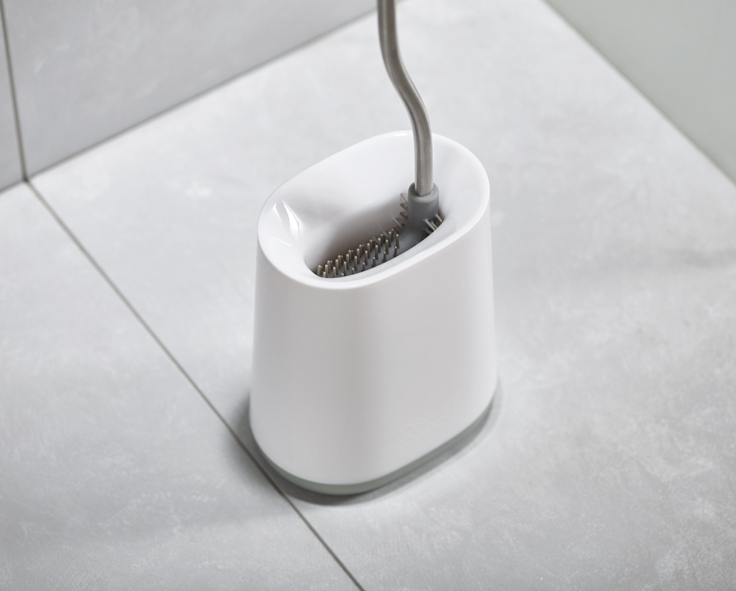 Flex Lite Pack of 2 Toilet Brushes - Image 4